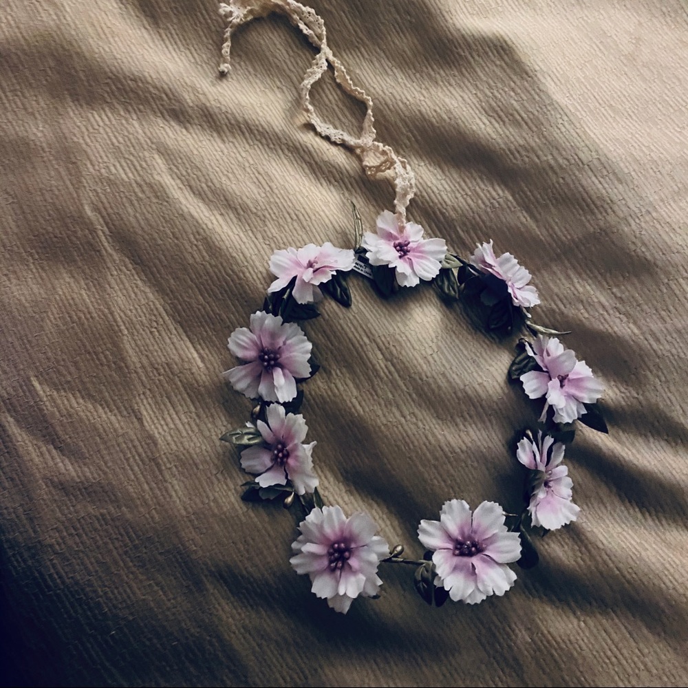 NWT purple flower crown - Picture 3 of 4